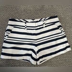 NEW YORK & CO Black & White Dress Shorts, EUC!
